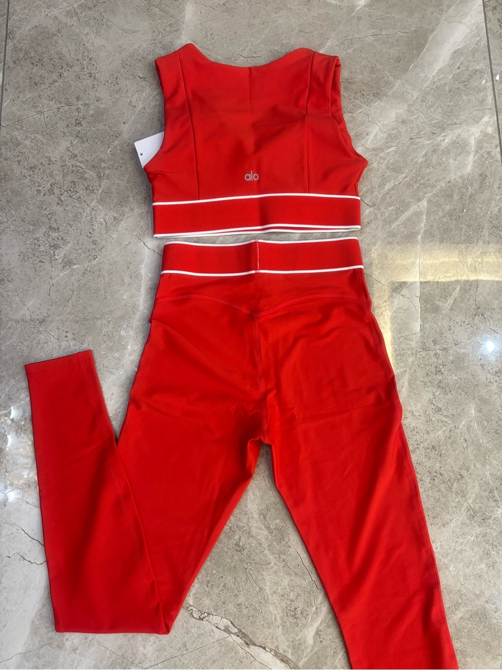 ALO Yoga Women's Red Leggings & Sports Bra Set - Picture 3 of 5